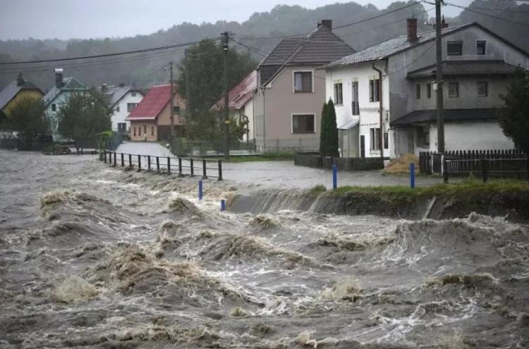 Inundaciones en Europa: Caritas en primera fila ayudando a los damnificados Inundaciones en Europa: Caritas en primera fila ayudando a los damnificados