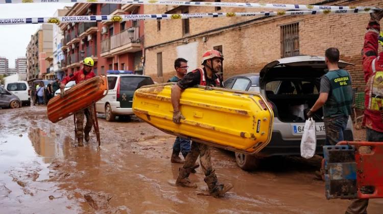 Inundaciones en Valencia: el arzobispo ofrece parroquias para acoger a los afectados Inundaciones en Valencia: el arzobispo ofrece parroquias para acoger a los afectados