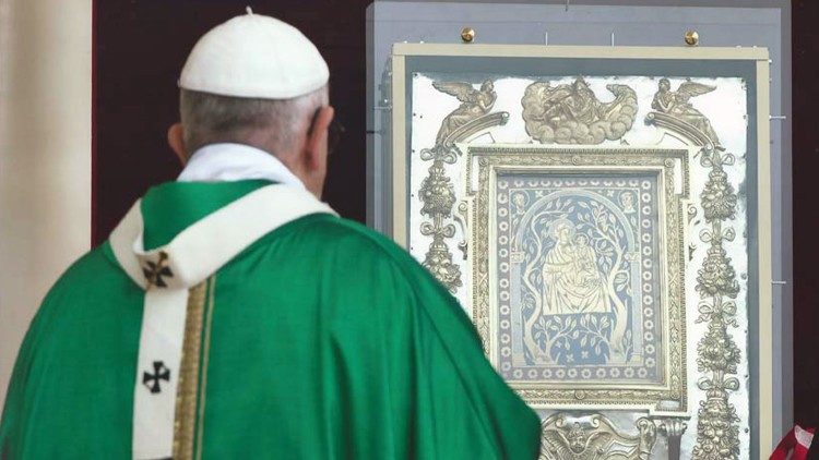 'Invoquen la paz y sean constructores de paz', pidió el Papa a una orden religiosa 'Invoquen la paz y sean constructores de paz', pidió el Papa a una orden religiosa