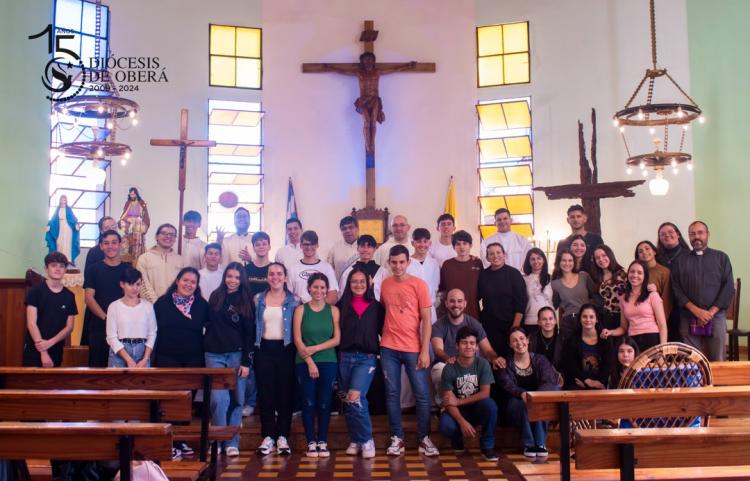 Jóvenes de Oberá participaron de una jornada vocacional Jóvenes de Oberá participaron de una jornada vocacional