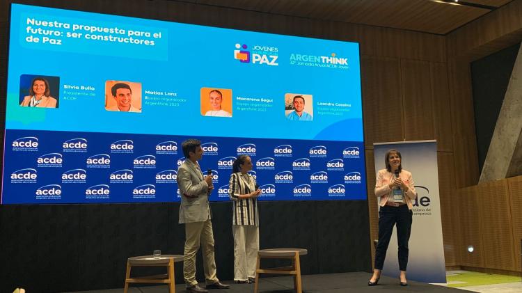 Jóvenes empresarios cristianos piden 'paz y un futuro con esperanza' Jóvenes empresarios cristianos piden 'paz y un futuro con esperanza'