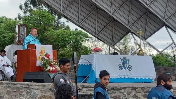 Jóvenes jujeños participaron de una gran vigilia para honrar a la Virgen Jóvenes jujeños participaron de una gran vigilia para honrar a la Virgen