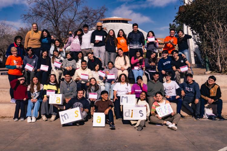 Jóvenes salesianos participaron de la experiencia 'Vamos a medias' Jóvenes salesianos participaron de la experiencia 'Vamos a medias'