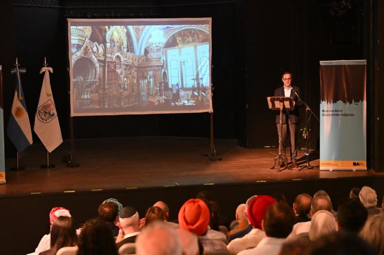 Junto a líderes de los credos, se presentó el libro 'Buenos Aires Ciudad Interreligiosa' Junto a líderes de los credos, se presentó el libro 'Buenos Aires Ciudad Interreligiosa'