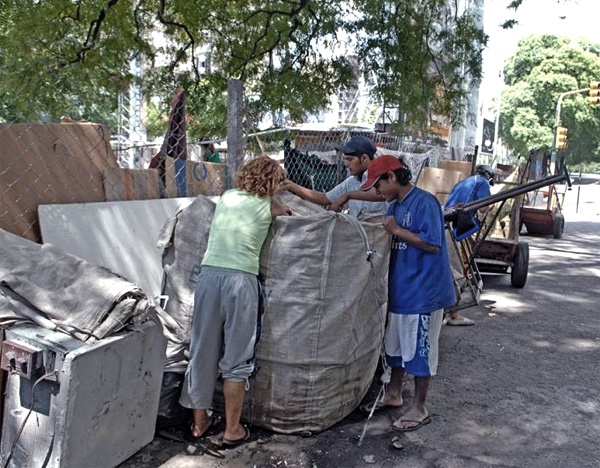 La Acción Católica porteña pide que la economía no olvide a los más vulnerables