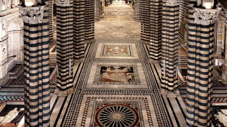 La catedral de Siena destapa su piso monumental La catedral de Siena destapa su piso monumental