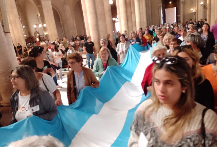 Los marplatenses, a la Virgen de Luján: 'Un obispo según el corazón de Jesús'