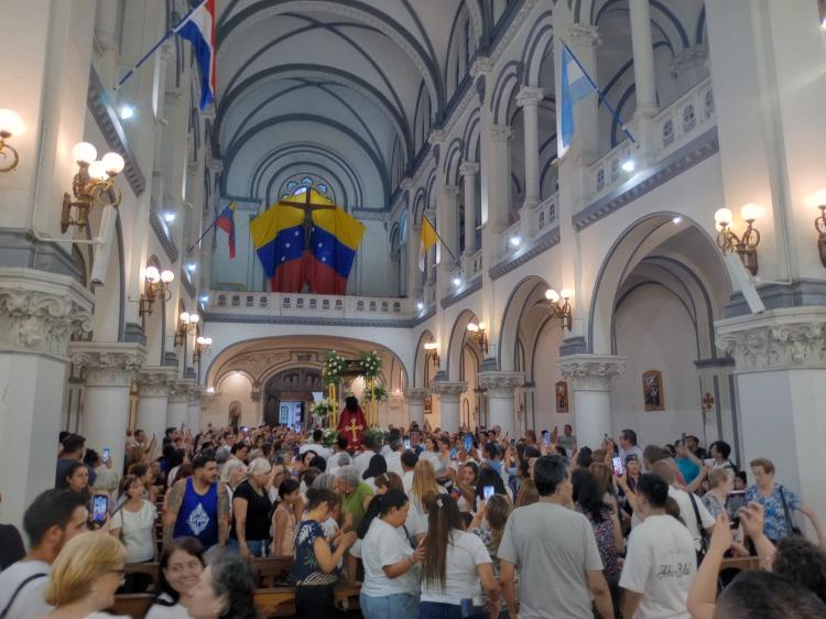 La comunidad venezolana celebra a la Divina Pastora en Caballito La comunidad venezolana celebra a la Divina Pastora en Caballito