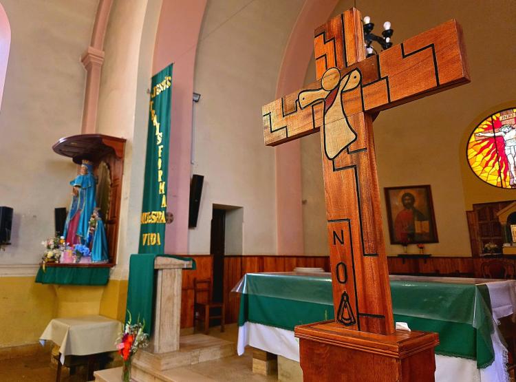 La Cruz Peregrina de los jóvenes del NOA visitó una parroquia de La Quiaca