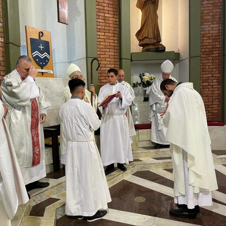 La diócesis de Avellaneda-Lanús tiene un nuevo sacerdote La diócesis de Avellaneda-Lanús tiene un nuevo sacerdote