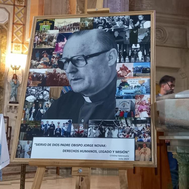 La diócesis de Quilmes recordó a Mons. Novak: 'Fue la voz de los que no tienen voz' La diócesis de Quilmes recordó a Mons. Novak: 'Fue la voz de los que no tienen voz'