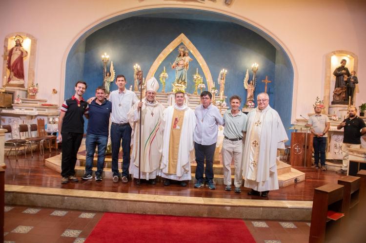 La familia salesiana cuenta con otro sacerdote La familia salesiana cuenta con otro sacerdote