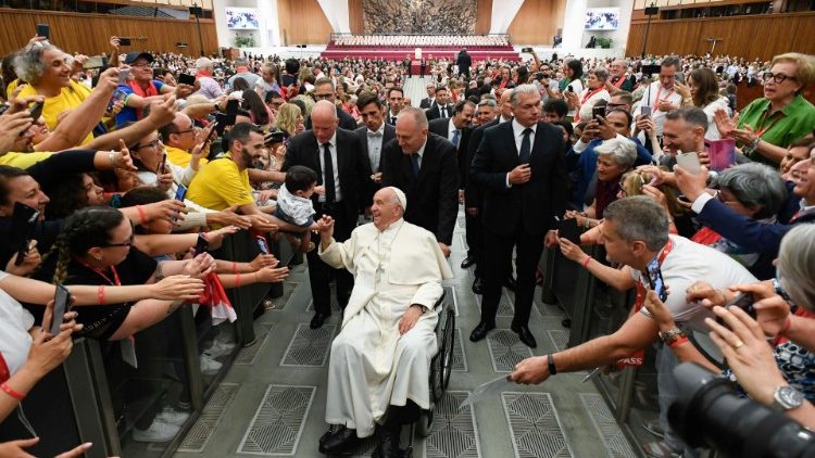 'La Iglesia es como un coro en el que se necesitan todas las voces', recordó el Papa 'La Iglesia es como un coro en el que se necesitan todas las voces', recordó el Papa