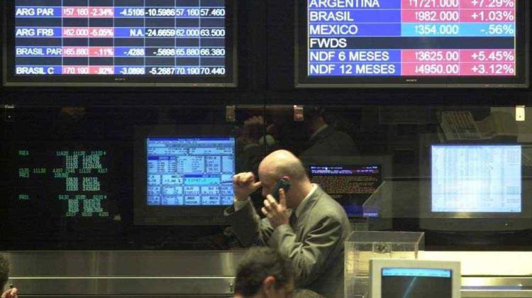 Según la UCA, la incertidumbre económica se disparó en julio y comienza a moderarse Según la UCA, la incertidumbre económica se disparó en julio y comienza a moderarse