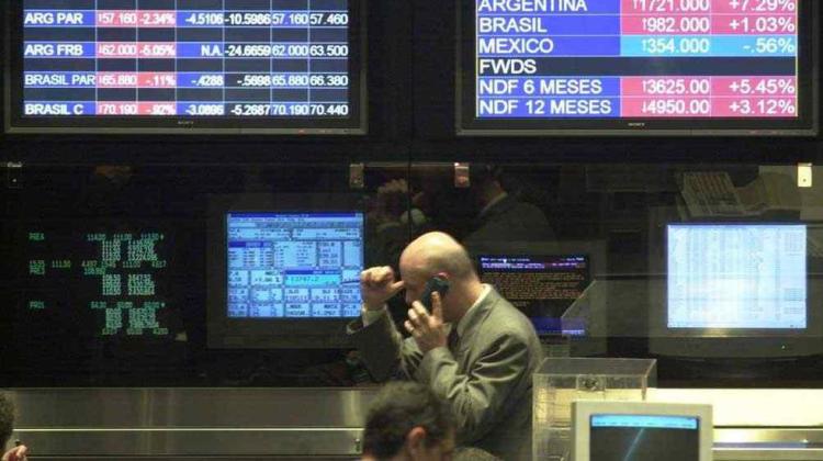 Según la UCA, la incertidumbre económica se disparó en julio y comienza a moderarse