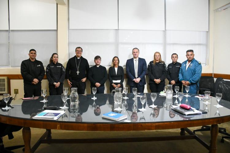 La Jefatura del SPB recibió al arzobispo Gabriel Mestre La Jefatura del SPB recibió al arzobispo Gabriel Mestre