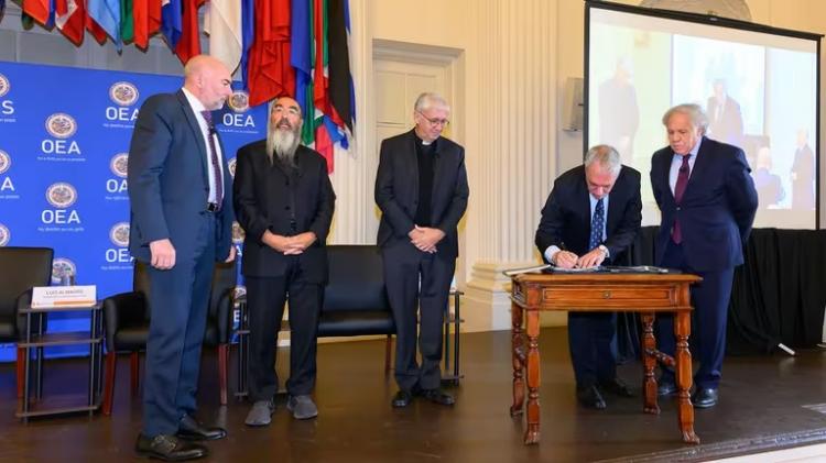 La OEA distinguió a tres referentes religiosos argentinos La OEA distinguió a tres referentes religiosos argentinos