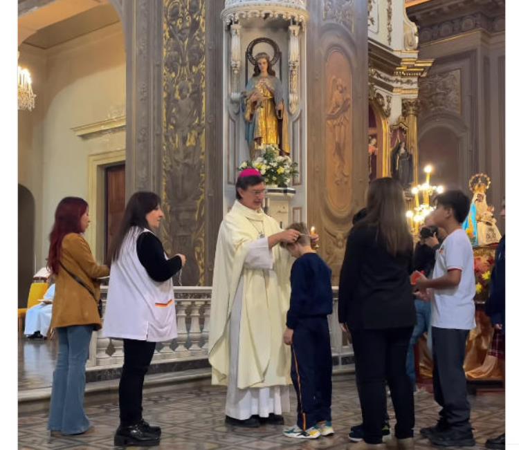 Tres aniversarios en las patronales de la parroquia de Monserrat Tres aniversarios en las patronales de la parroquia de Monserrat