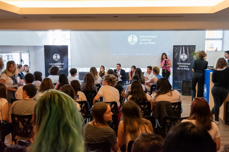 La Plata: la UCALP abre sus aulas para posibles futuros ingresantes La Plata: la UCALP abre sus aulas para posibles futuros ingresantes