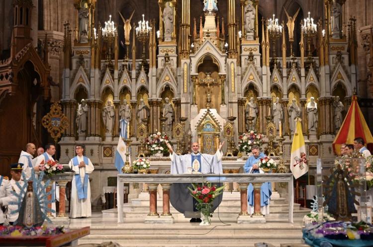 La Policía Federal Argentina realizó la 43° peregrinación a la Basílica de Luján La Policía Federal Argentina realizó la 43° peregrinación a la Basílica de Luján