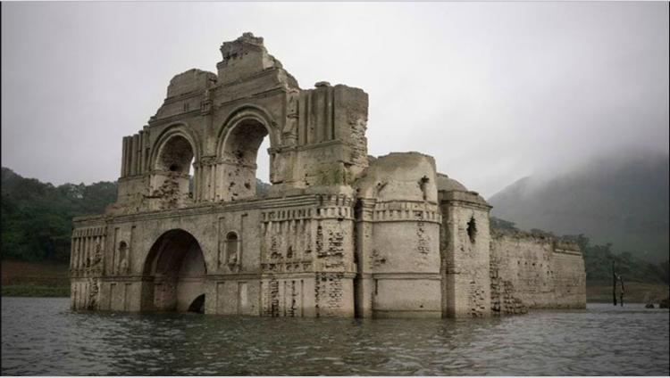 La prolongada sequía en Chiapas deja a la vista una iglesia del siglo XVI La prolongada sequía en Chiapas deja a la vista una iglesia del siglo XVI