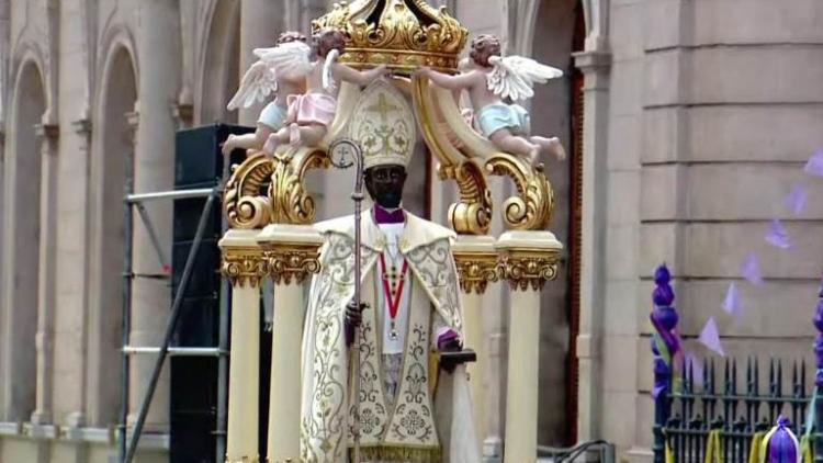 La Rioja: bajada de la imagen e inicio de la novena a San Nicolás La Rioja: bajada de la imagen e inicio de la novena a San Nicolás