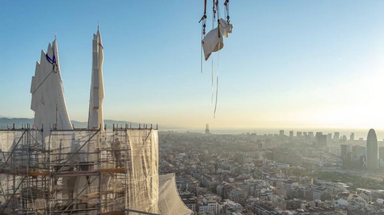 En la Sagrada Familia de Barcelona se terminan las torres de los cuatro Evangelistas