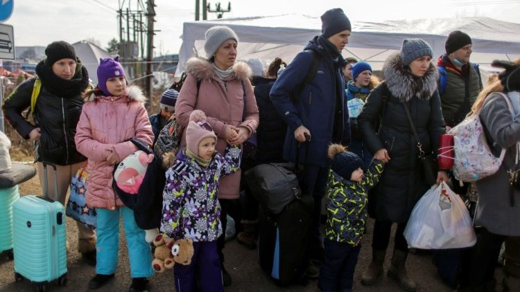 La Santa Sede apoya el plan de la ONU para acoger a refugiados de Ucrania La Santa Sede apoya el plan de la ONU para acoger a refugiados de Ucrania
