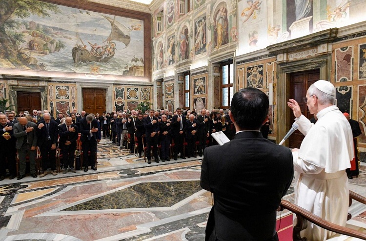 La usura 'corrompe el corazón humano' y esclaviza a los pobres, alertó el Papa La usura 'corrompe el corazón humano' y esclaviza a los pobres, alertó el Papa