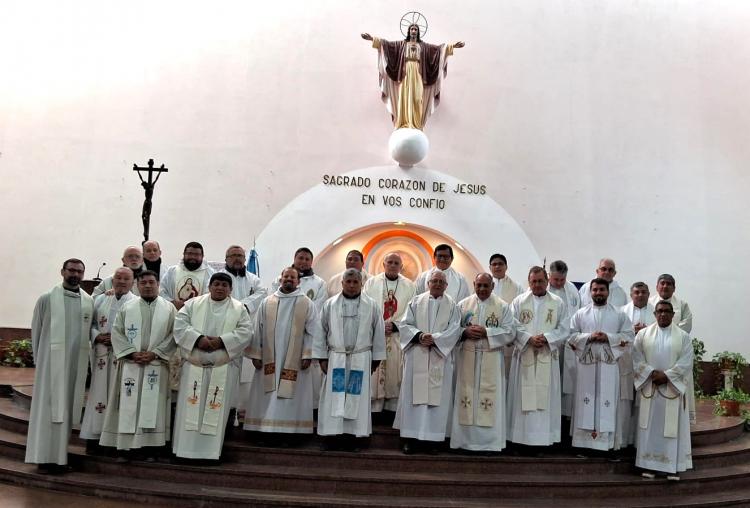 Gregorio de Laferrere: Jubileo del clero en el santuario del Sagrado Corazón de San Justo Gregorio de Laferrere: Jubileo del clero en el santuario del Sagrado Corazón de San Justo