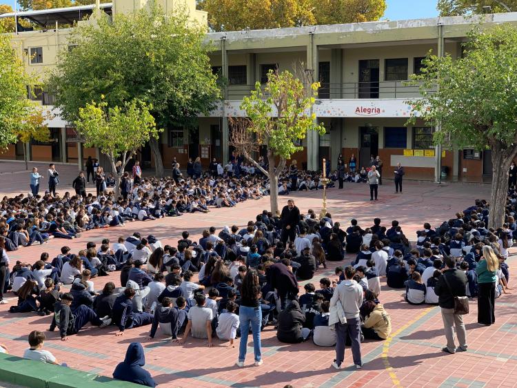 Las Casas Salesianas en la Inspectoría Argentina Norte despiden al Papa Francisco Las Casas Salesianas en la Inspectoría Argentina Norte despiden al Papa Francisco