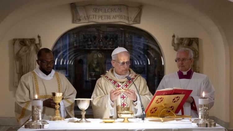 León XIV celebró misa en las Grutas Vaticanas junto a la tumba del apóstol Pedro León XIV celebró misa en las Grutas Vaticanas junto a la tumba del apóstol Pedro