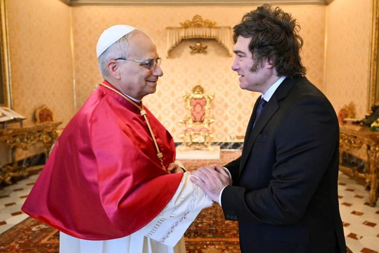 León XIV recibió a Javier Milei y dialogaron sobre la crisis global