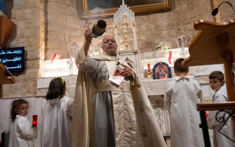 León XIV reza para que la sangre del sacerdote asesinado sea semilla de paz para el Líbano