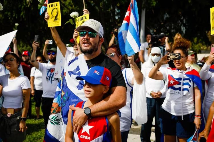Liberación de presos en Cuba: para el Papa, 'un gran gesto de esperanza' Liberación de presos en Cuba: para el Papa, 'un gran gesto de esperanza'