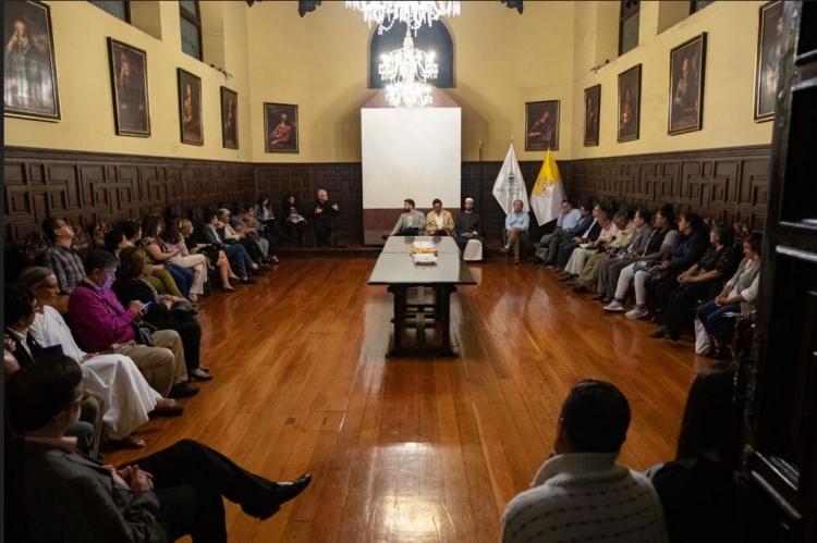 Líderes religiosos peruanos llaman a la paz y la reconciliación Líderes religiosos peruanos llaman a la paz y la reconciliación