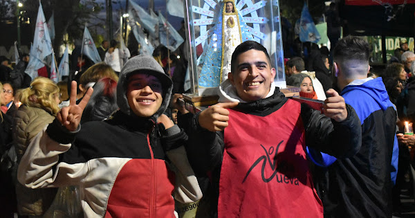 Lomas: jóvenes en recuperación participaron de la 'Marcha de la Esperanza' Lomas: jóvenes en recuperación participaron de la 'Marcha de la Esperanza'