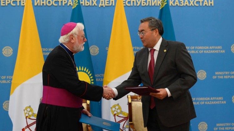 Los agentes pastorales obtendrán más fácilmente permisos de residencia en Kazajstán