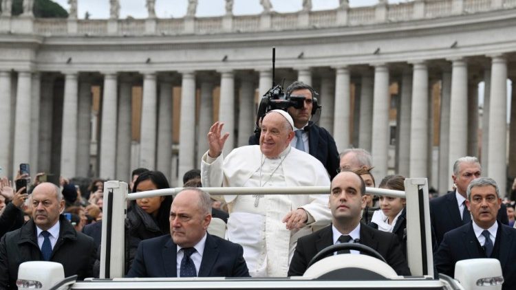 Francisco: 'Los carismas son dones del Espíritu para la unidad y el servicio' Francisco: 'Los carismas son dones del Espíritu para la unidad y el servicio'