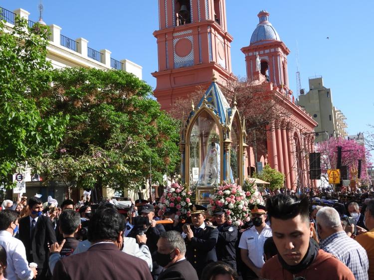 Los catamarqueños agradecieron a la Virgen a 18 años de su protección ante el sismo Los catamarqueños agradecieron a la Virgen a 18 años de su protección ante el sismo