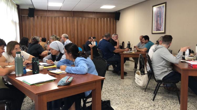 Los catequistas uruguayos 'caminan juntos' en una 'Iglesia sinodal' Los catequistas uruguayos 'caminan juntos' en una 'Iglesia sinodal'