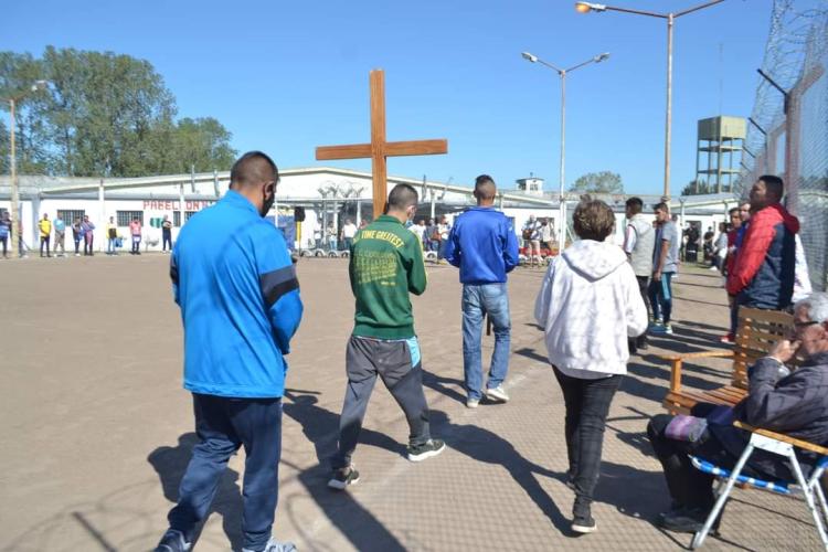 Los internos de la cárcel de González Catán realizaron un viacrucis