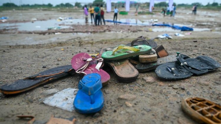 Los obispos de la India expresan su cercanía con víctimas de una estampida Los obispos de la India expresan su cercanía con víctimas de una estampida