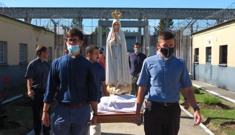 Luego de tres años, la Argentina despide a la imagen de la Virgen de Fátima