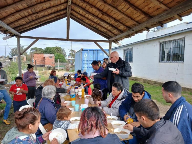 Mar del Plata: el Hogar de Cristo de Comunidades del Sur celebró su 5to. aniversario Mar del Plata: el Hogar de Cristo de Comunidades del Sur celebró su 5to. aniversario