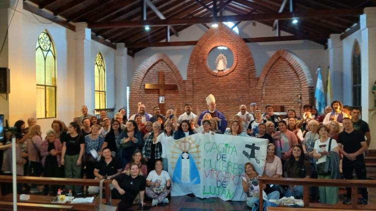 Mar del Plata: Mons. Giobando bendijo la Casa Virgencita de Luján