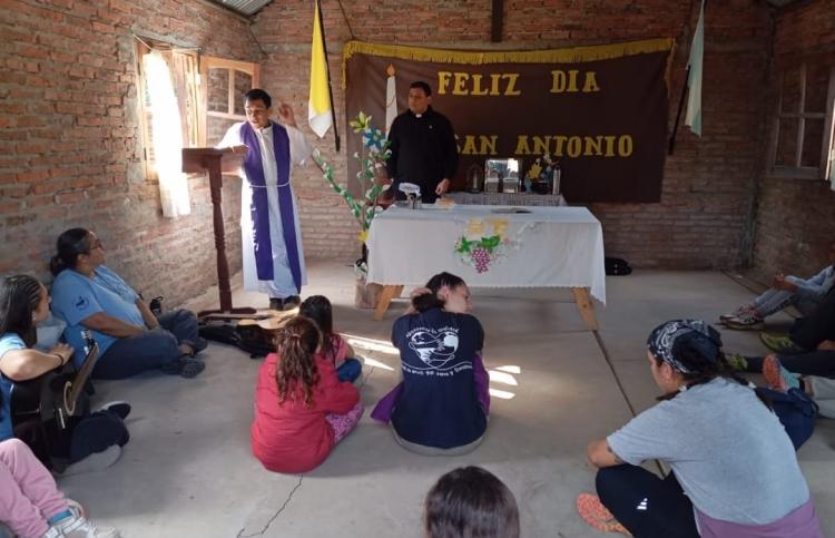 Más de 200 jóvenes visitaron Tres Isletas para compartir una semana de misión Más de 200 jóvenes visitaron Tres Isletas para compartir una semana de misión