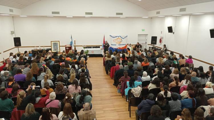 Más de 400 catequistas en el encuentro interdiocesano Paraná-Concordia Más de 400 catequistas en el encuentro interdiocesano Paraná-Concordia