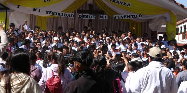 Más de 800 monaguillos de Jujuy participaron del 8º Encuentro Diocesano en Río Blanco Más de 800 monaguillos de Jujuy participaron del 8º Encuentro Diocesano en Río Blanco