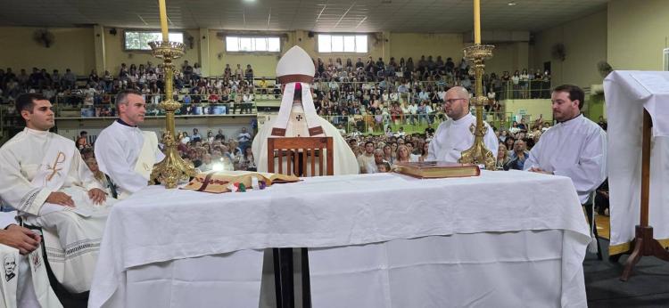 Mercedes-Luján: gozo compartido en las ordenaciones sacerdotales y diaconal Mercedes-Luján: gozo compartido en las ordenaciones sacerdotales y diaconal